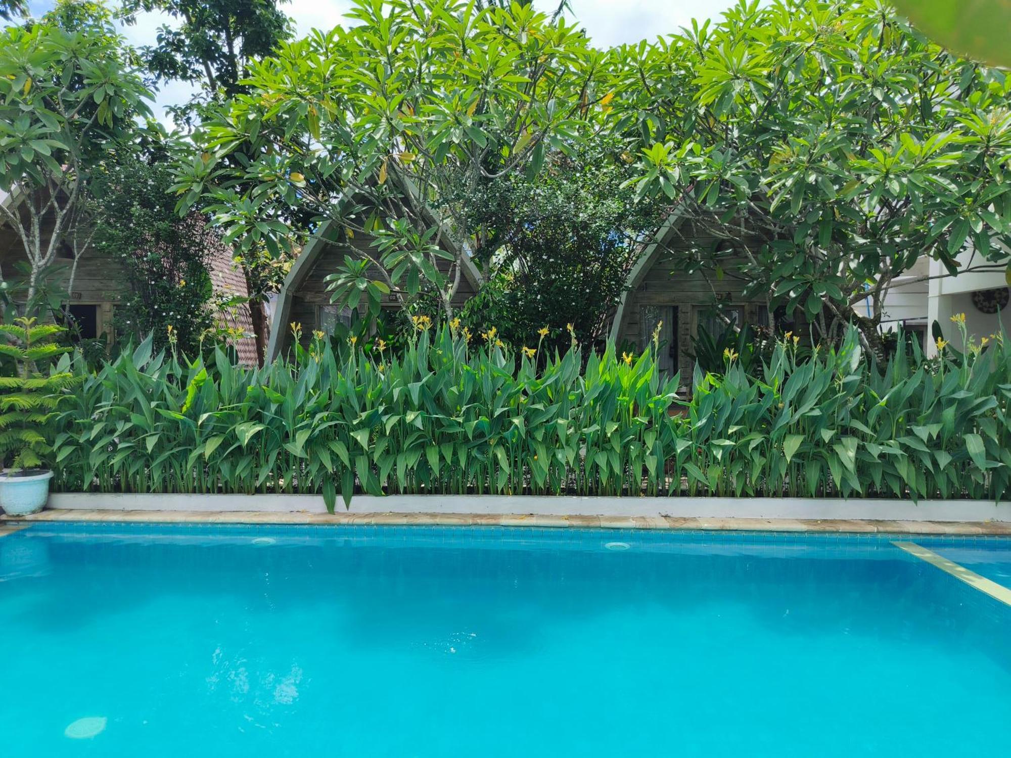 Lavella Villas Kuta  Exteriör bild