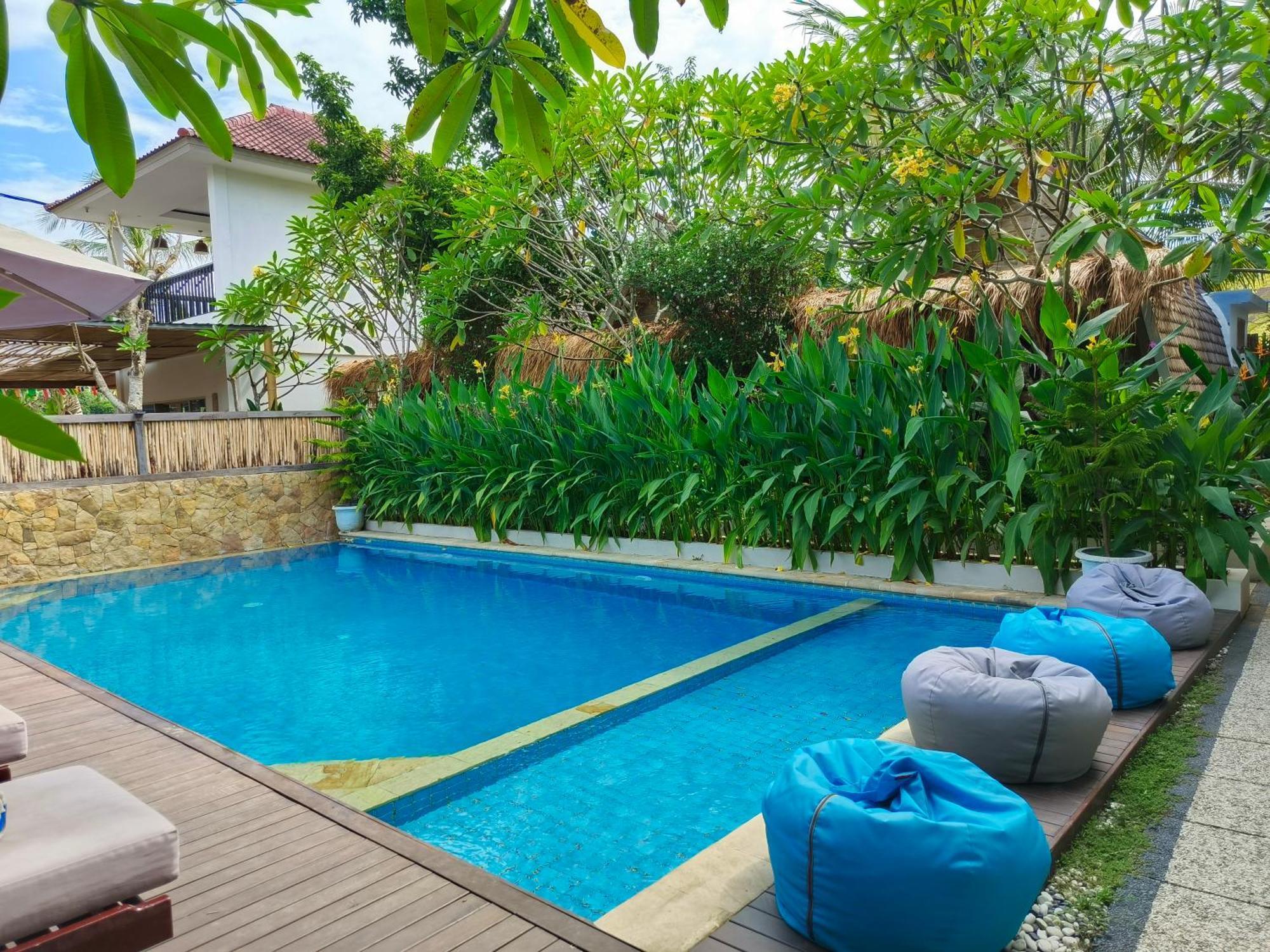 Lavella Villas Kuta  Exteriör bild